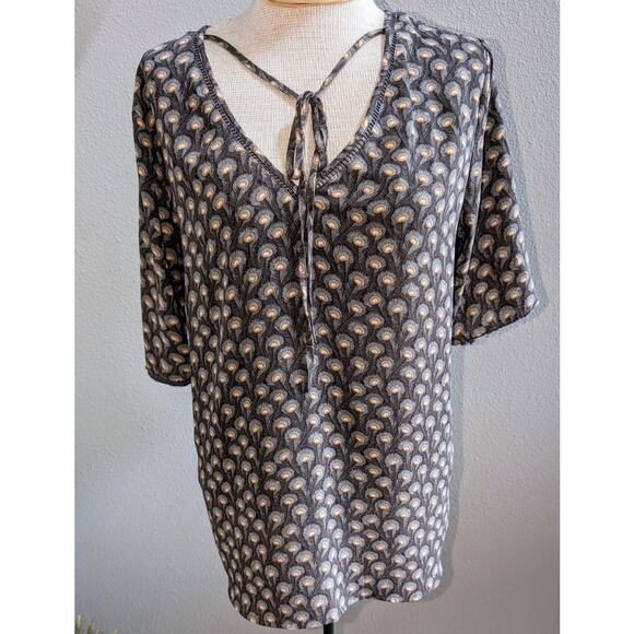 Ann Taylor Loft Boho Peacock Feather Distressed Short Sleeve Tie Neck Blouse M - Picture 1 of 4
